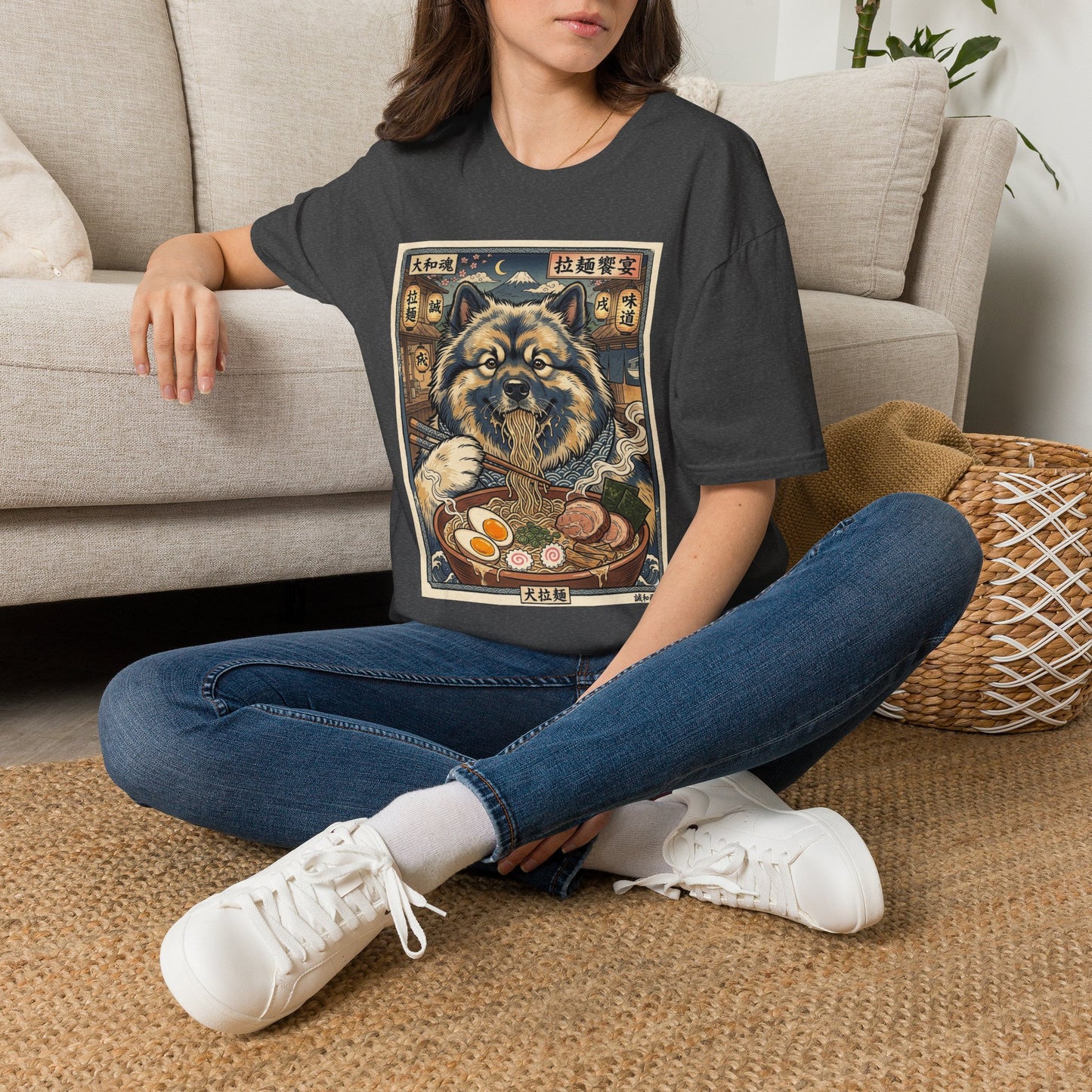 T-Shirt — Vintage Keeshond Poster Design